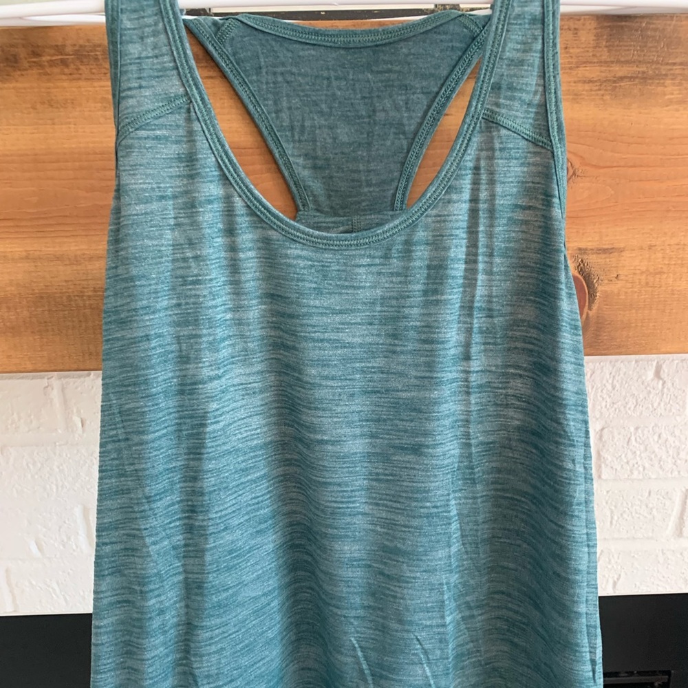 lululemon essential tank